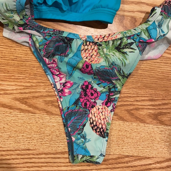 Multicolor pineapple Bikini - Picture 2 of 2